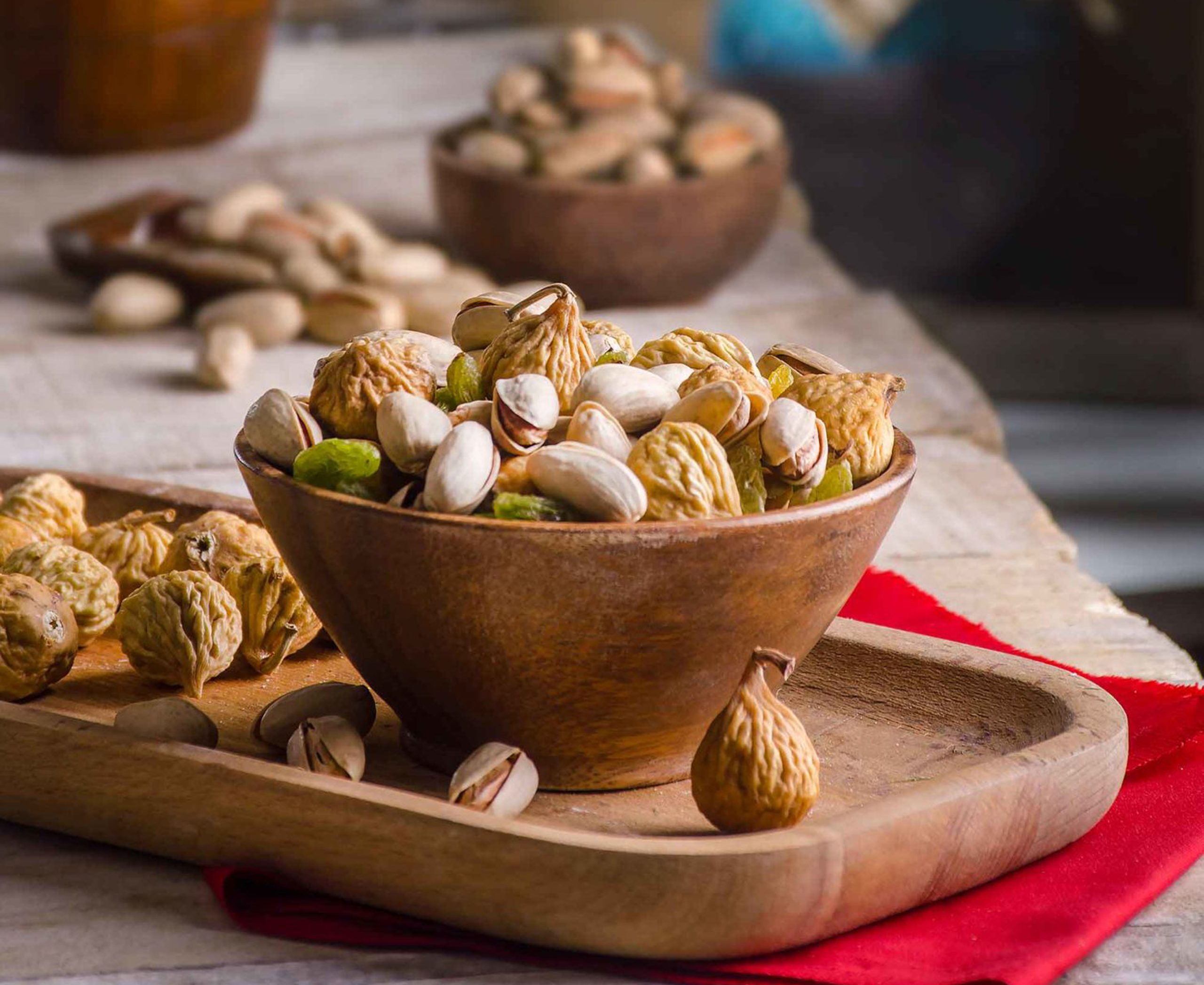 اهمیت بسته بندی با کیفیت در صادرات میوه و خشکبار: تجربه شرکت همراه تجارت مهام